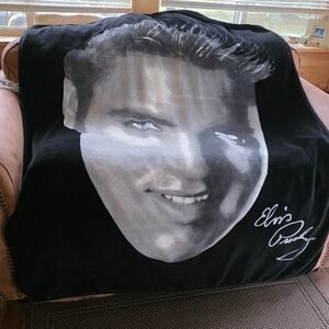 Elvis Presley "Up CLOSE" Black & White Photo Throw Blanket
